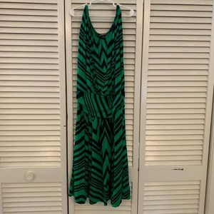 EXPRESS Green Black Chevron Stretch Rayon A-Line Sleeveless Dress SM EXCELLENT